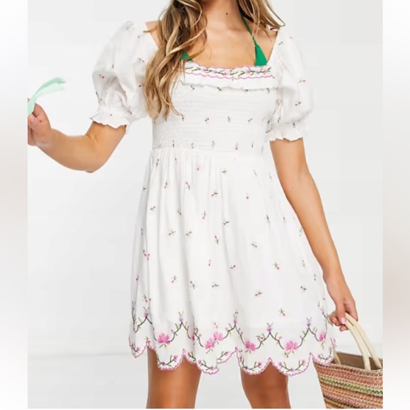 River Island White Puff Sleeve Blouse with Floral Details - Picture 3 of 10